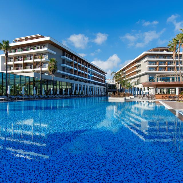 Hotel Acanthus Cennet Barut Collection